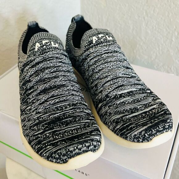 APL TechLoom‎ Wave Hybrid Running Shoe Sneaker, Lightweight Black, Size 9, NWT - Picture 5 of 14